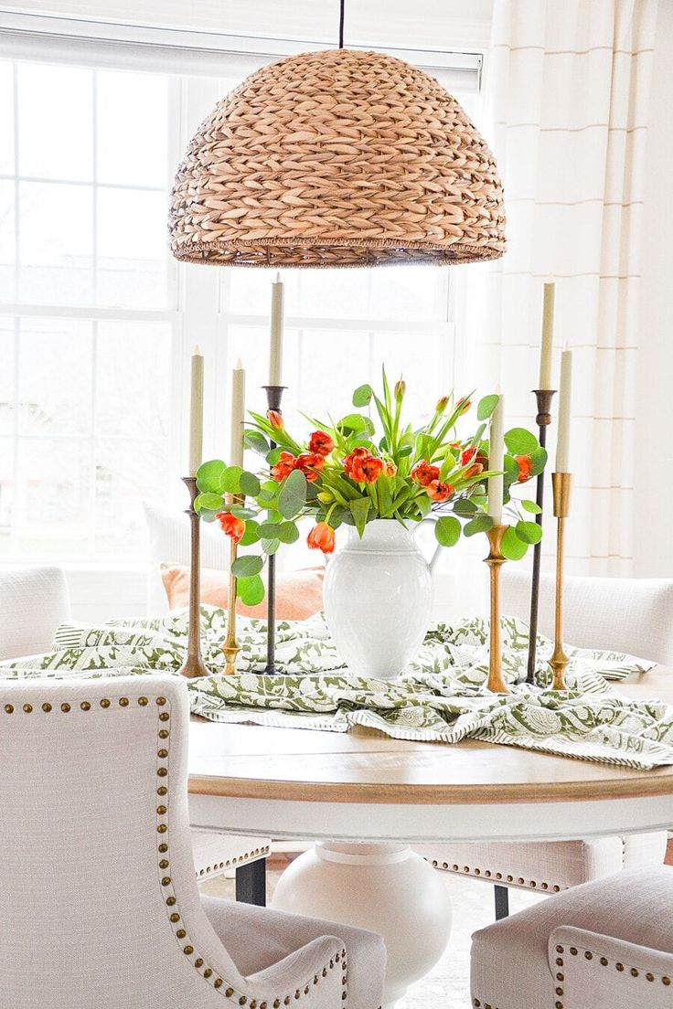 Beautiful And Easy Dining Room Table Centerpiece Ideas | Dining Room ... regarding Simple Yet Stunning Dining Room Table Dressing Techniques
