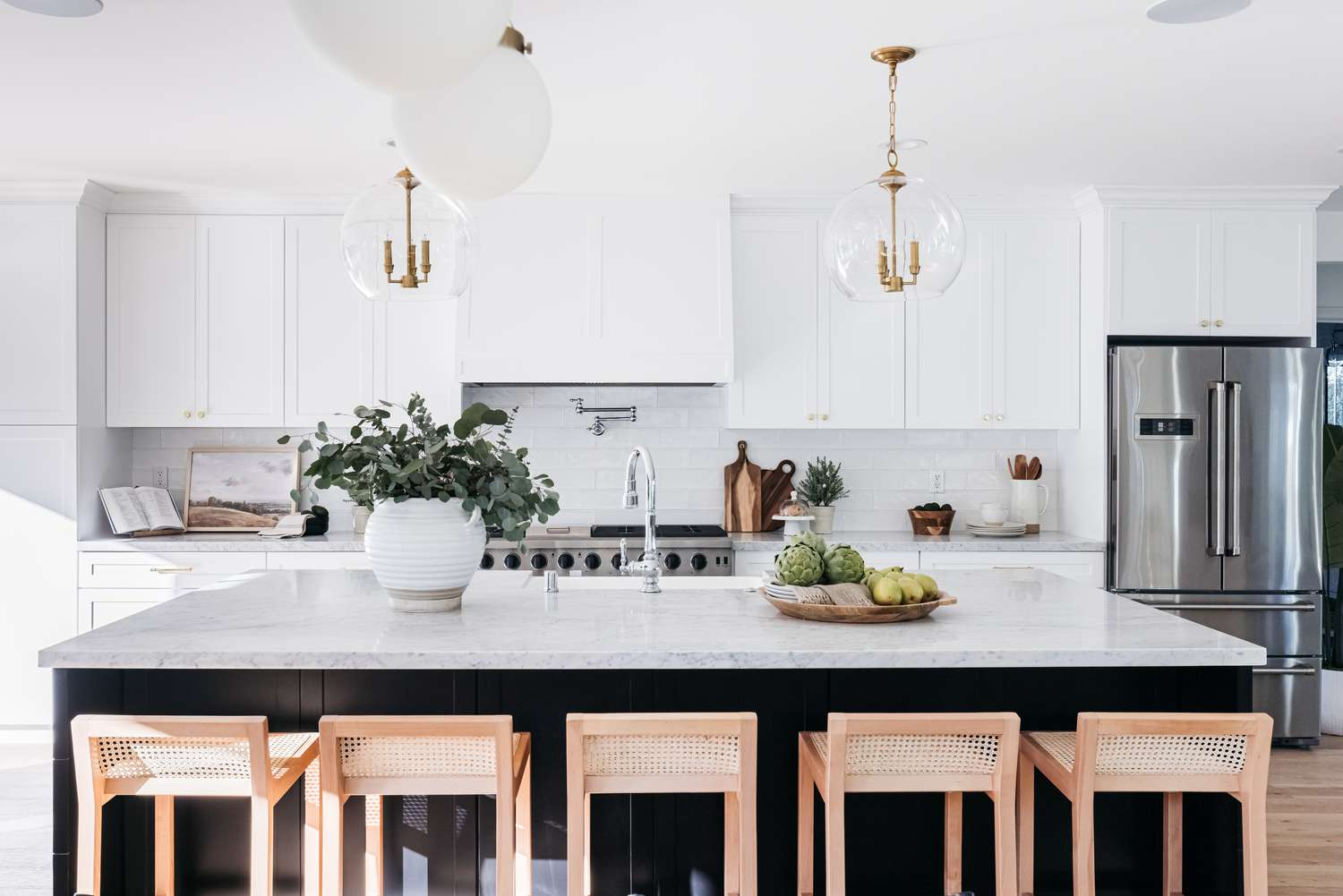 Classic Charm: Why Traditional Off-White Kitchen Cabinets Are A ... with