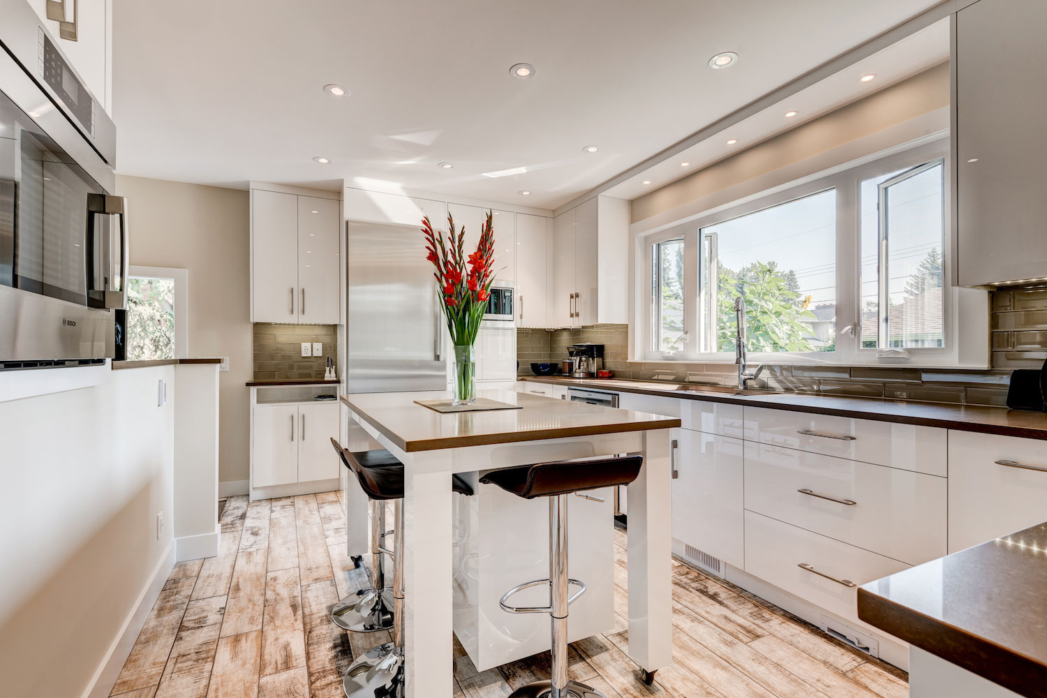 From Cramped to Capacious Expert Tips for Kitchen Renovation