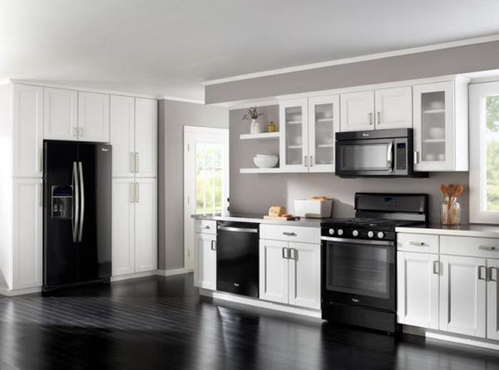 Decorating Around Black Appliances for