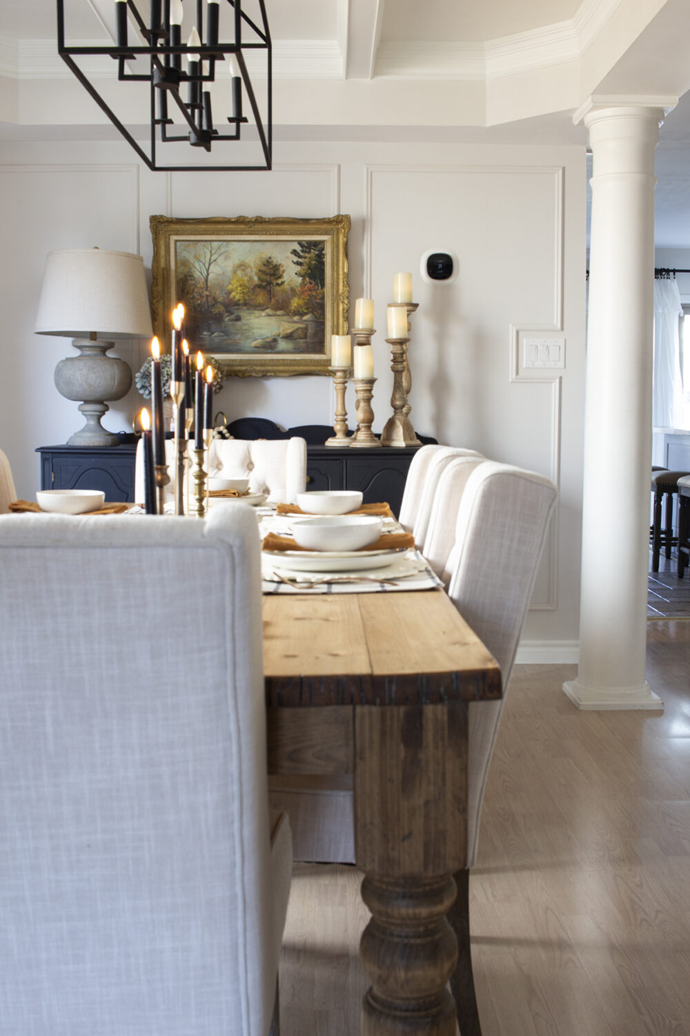 Dining Room Table Accents inside