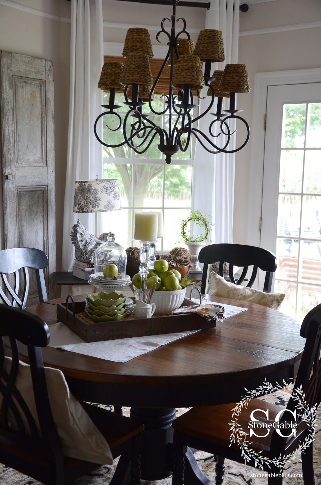 Dining Table Decor For An Everyday Look | Dining Room Table ... with regard to From Everyday to Extraordinary Modern Dining Table Decor Secrets