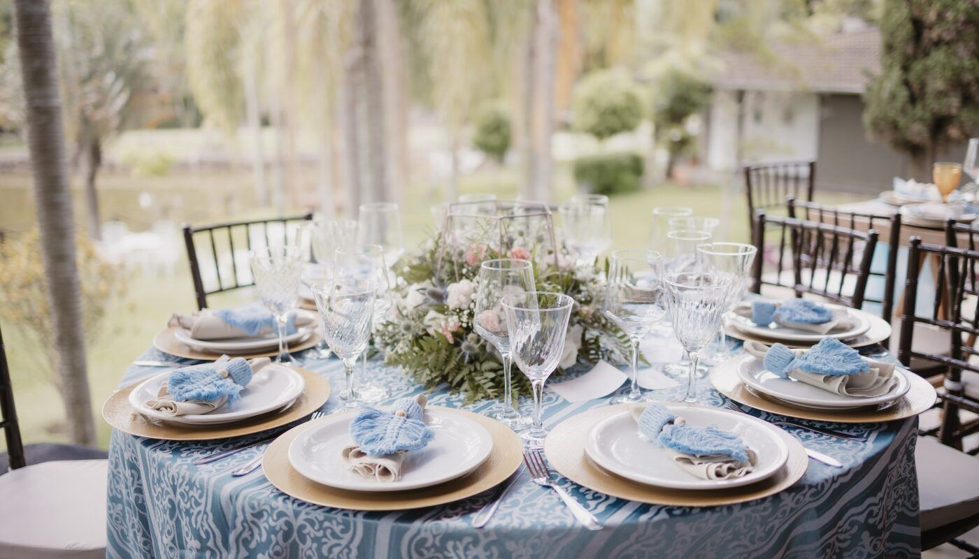 Elevate Your Dining Experience with a Striking Table Centerpiece