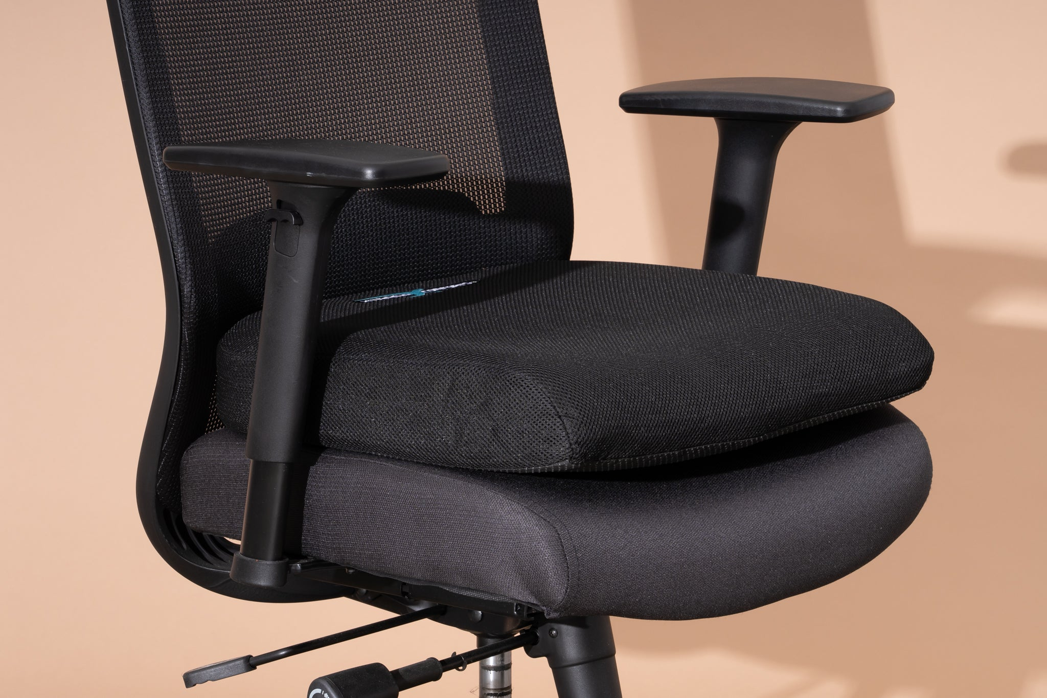 Transform Your Workday with the Ideal Office Chair Pillow