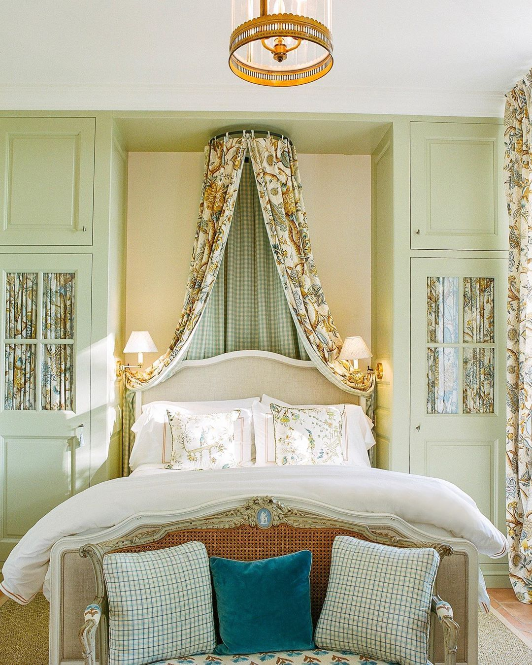 French Provincial Interior Bedroom Design inside