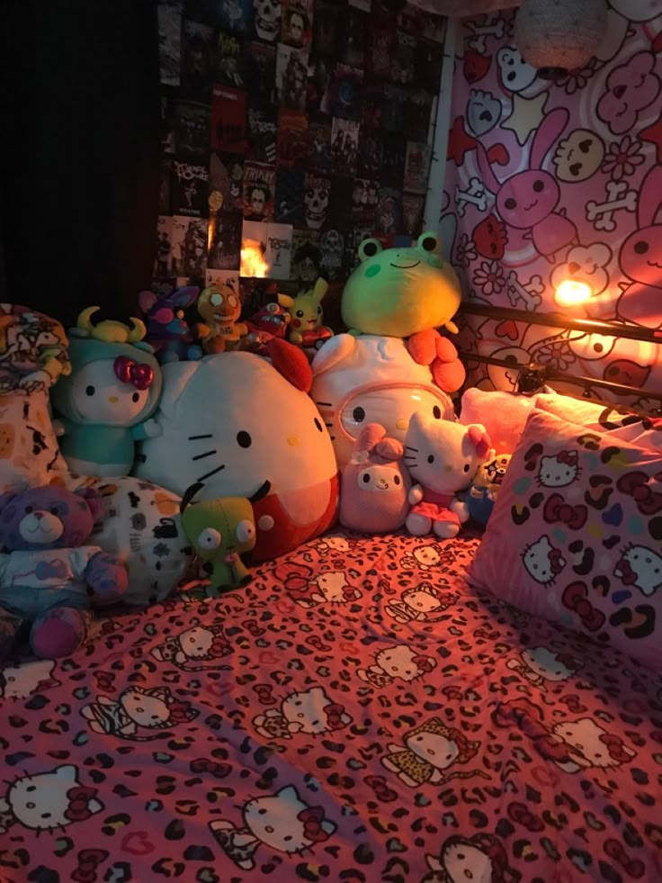 Hello Kitty Room (=^ェ^=) 💕★ | Hello Kitty Room Decor, Room Ideas ... in
