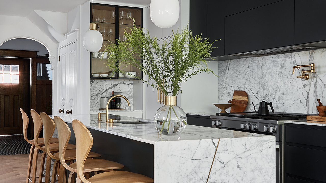 House &amp;Amp; Home - How To Bring Contrast To Your Kitchen in