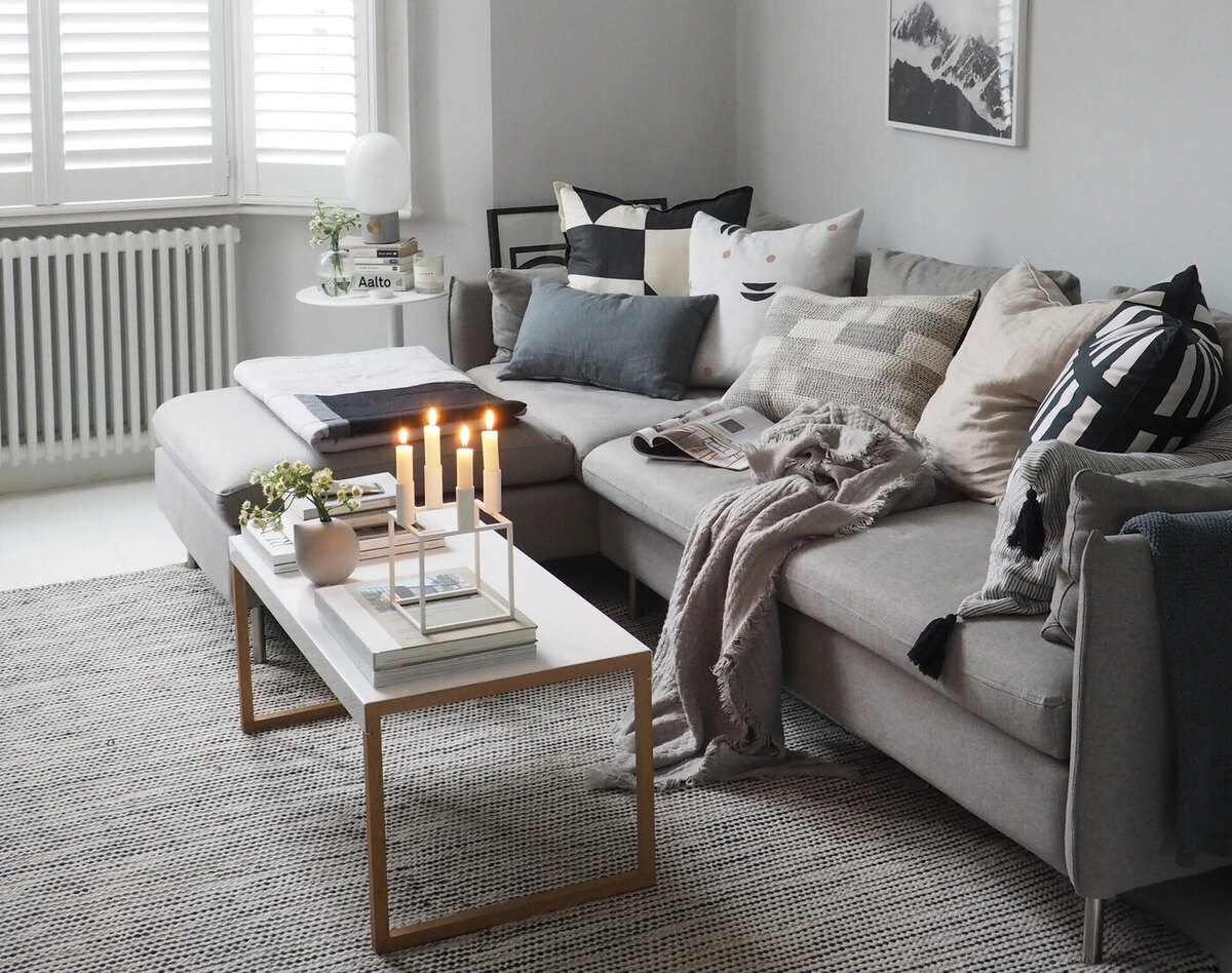How Can I Make My Small Living Room Cozy? | Storables inside