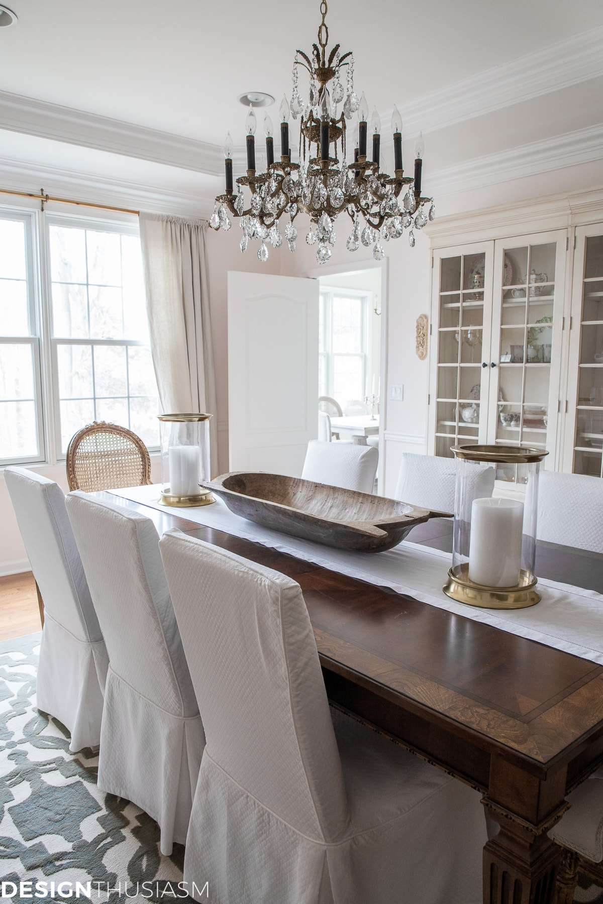 Transforming Your Dining Room with Vintage-Inspired Table and Chair Designs