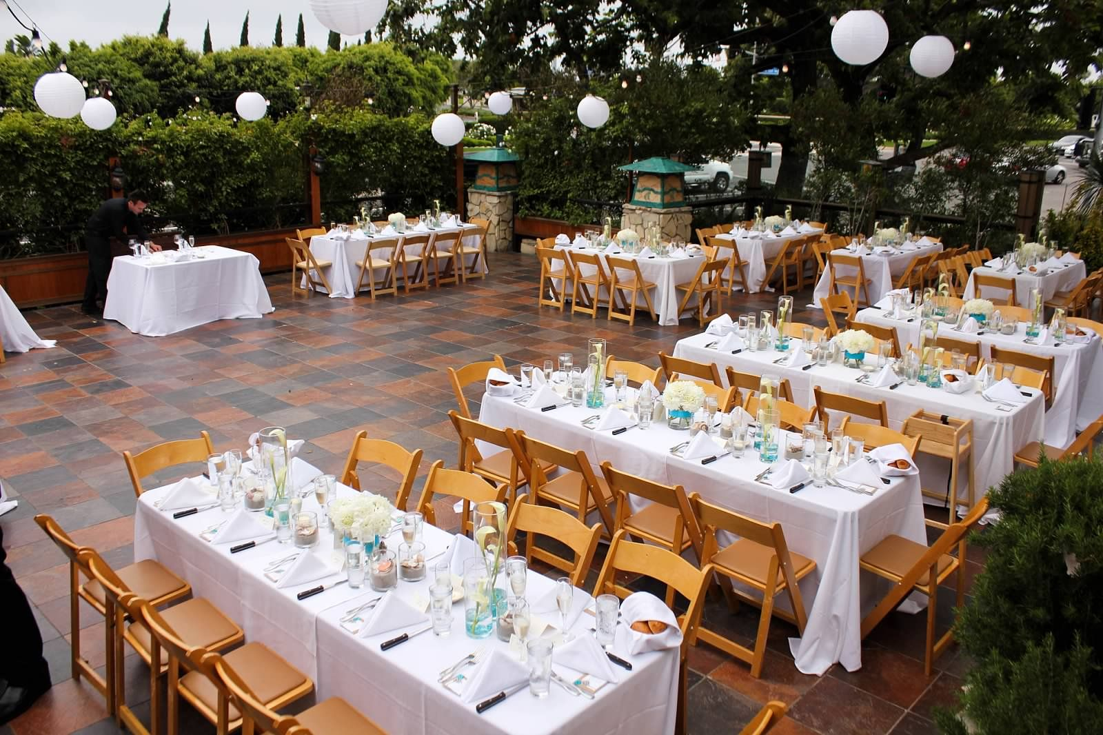 - How To Properly Arrange Wedding Seating Chart - Everafterguide ... pertaining to The Art of Seating How to Arrange Guests Around an Oval Table
