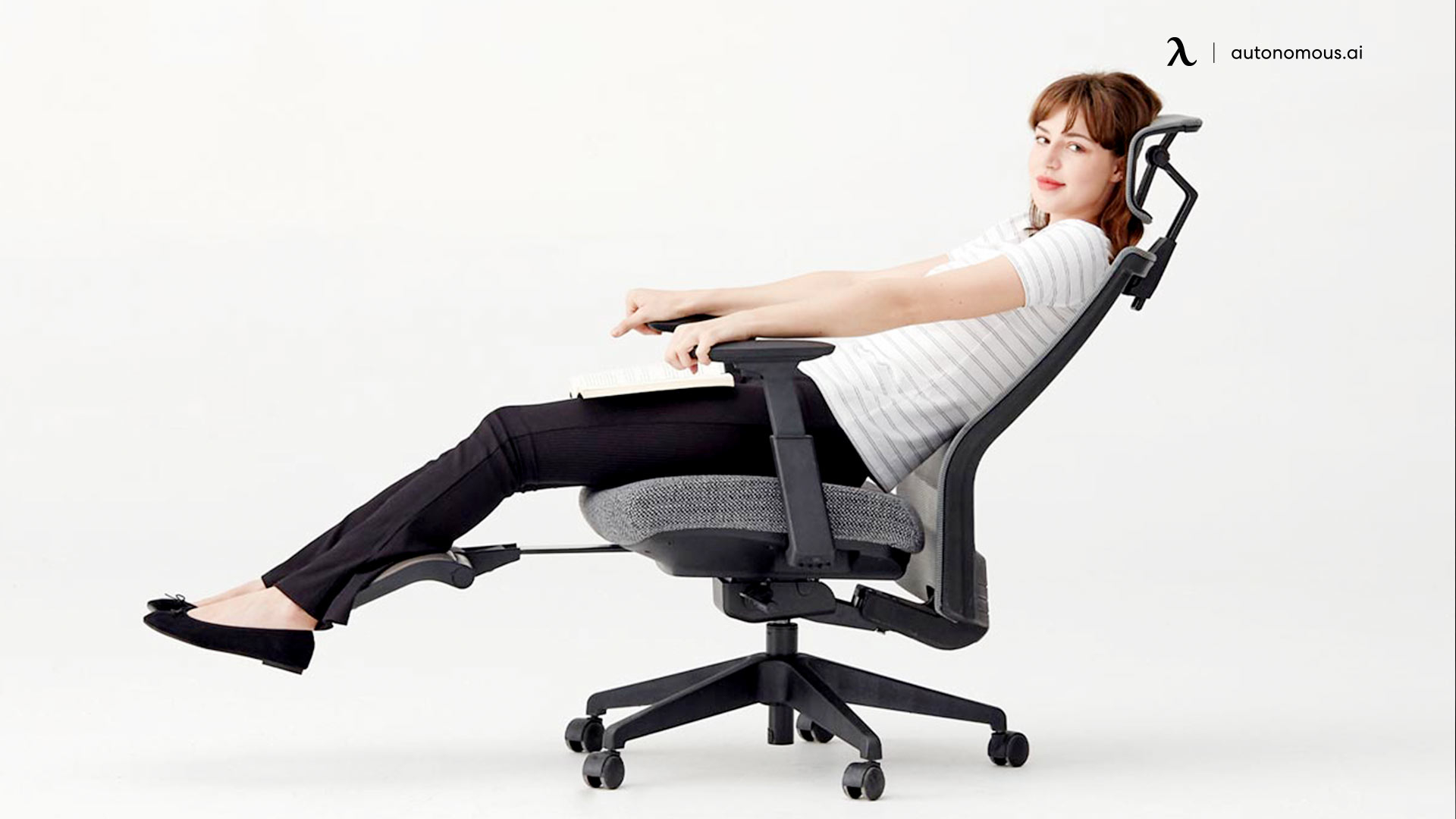 How To Sit Correctly In Office Chair At Jill Deleon Blog with regard to