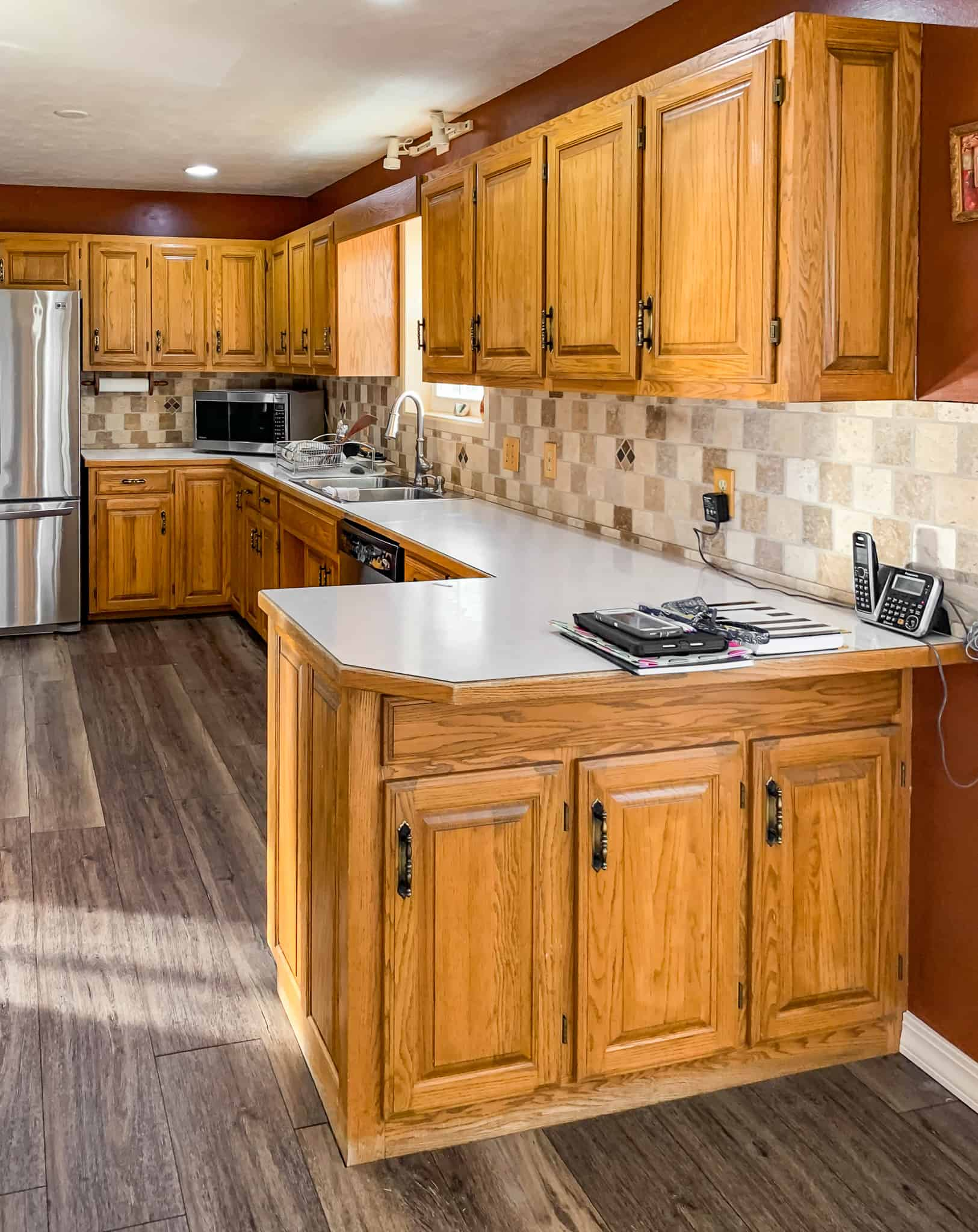 Kitchen Countertop Ideas For Oak Cabinets – Kitchen Info inside Revitalizing Oak Cabinets Creative Ideas for Modern Kitchens
