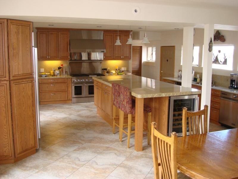 Kitchen Flooring Options With Oak Cabinets – Flooring Ideas for Is Oak the Right Choice for Your Modern Kitchen Let's Explore