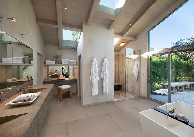 Luxury Master Bathroom Suites in Expert Tips for a Luxurious Master Bedroom and Bathroom Suite