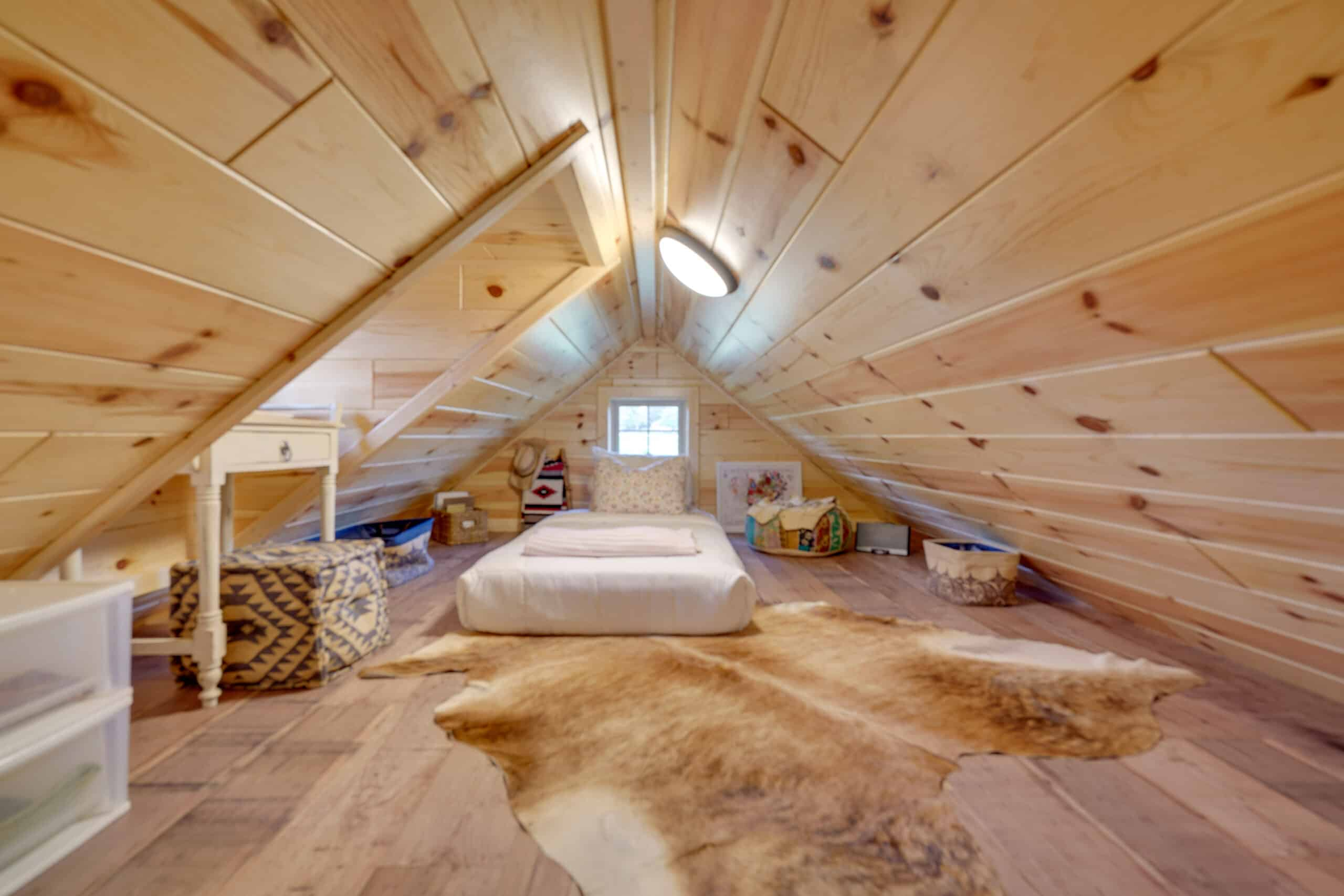 Modern Cabin Interiors | Design, Ideas, And More | 2023 for Transform Your Cabin with These Inspiring Design Ideas