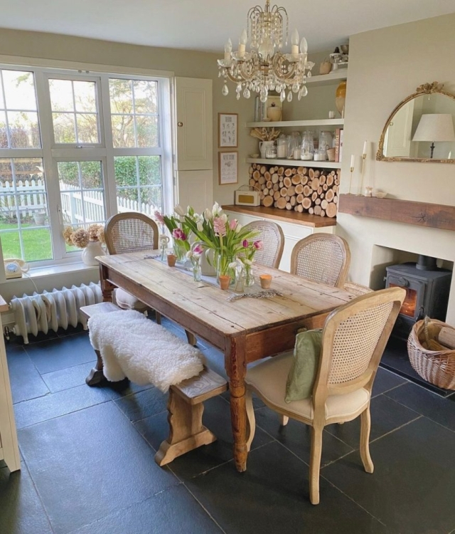 Bringing the Outdoors In Designing Your Modern Cottage