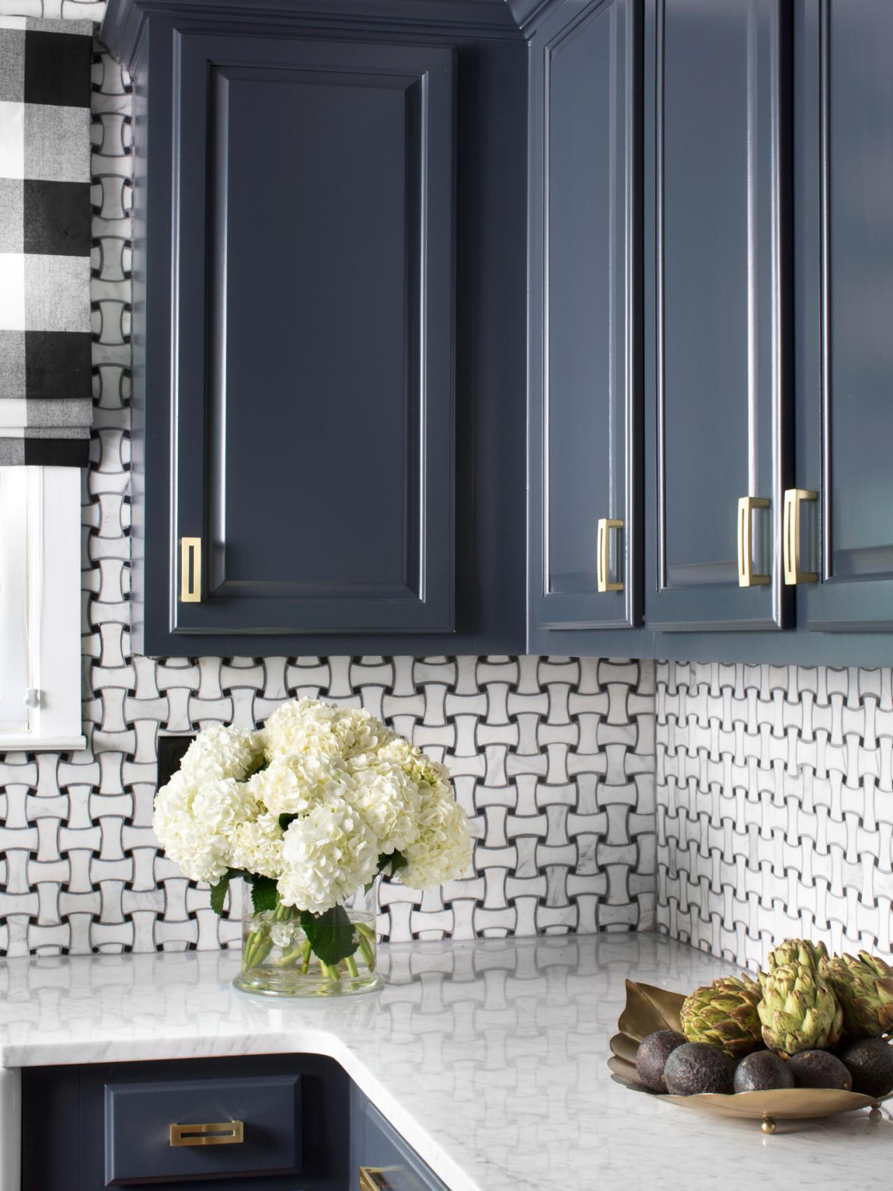 Modern Kitchen Cabinet Doors: Pictures, Options, Tips &amp;Amp; Ideas | Hgtv intended for From Old to New Upgrading to Modern Cabinet Doors