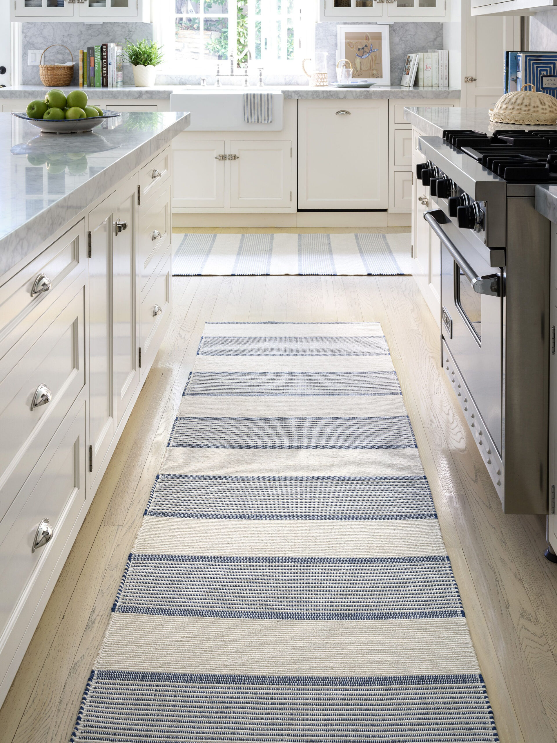 Beyond the Pattern Understanding the Best Materials for Modern Kitchen Rugs