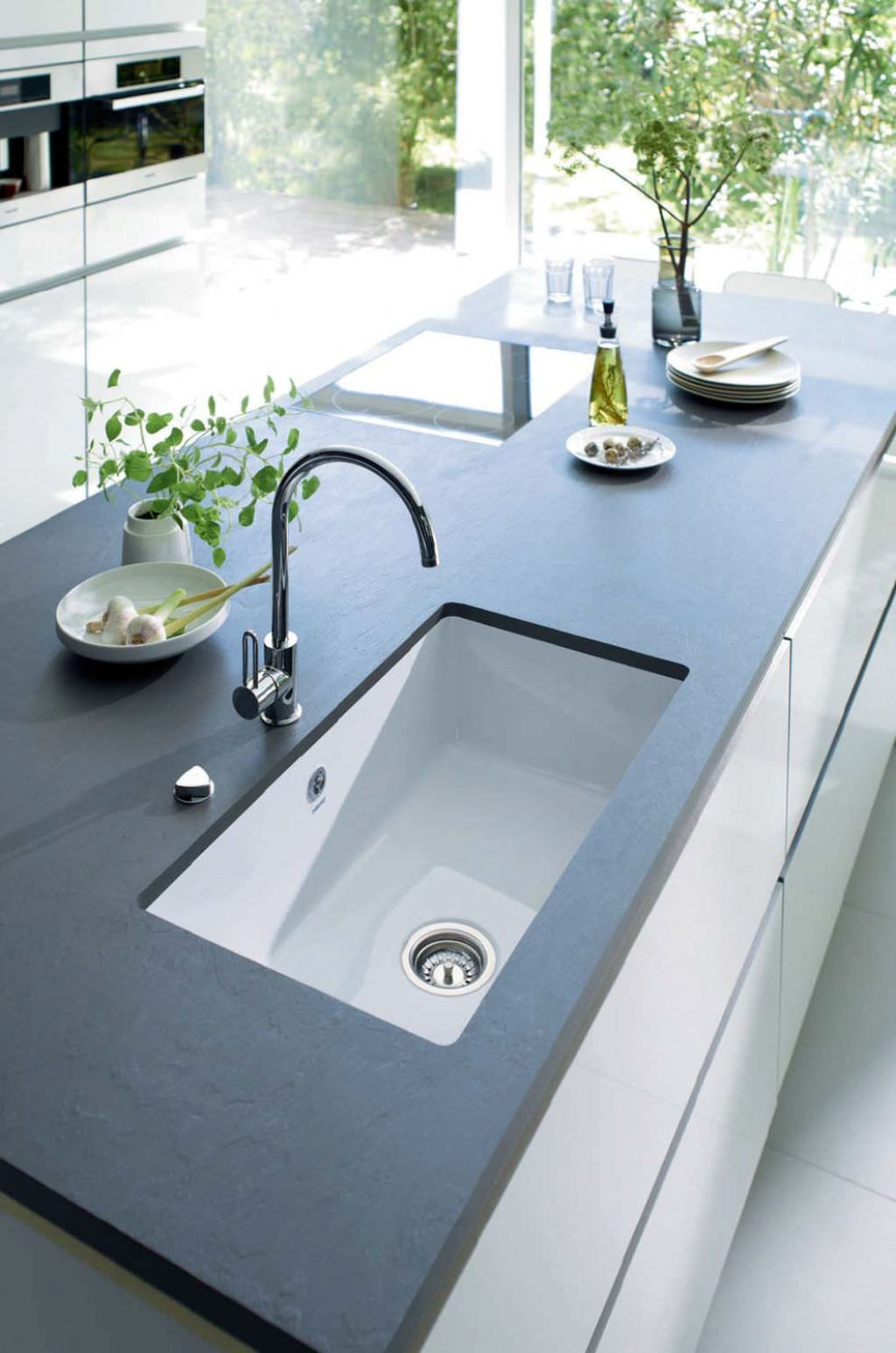 Modern Kitchen Sinks: A Guide To Finding The Perfect Focal Point For ... inside The Ultimate Guide to Choosing a Modern Kitchen Sink