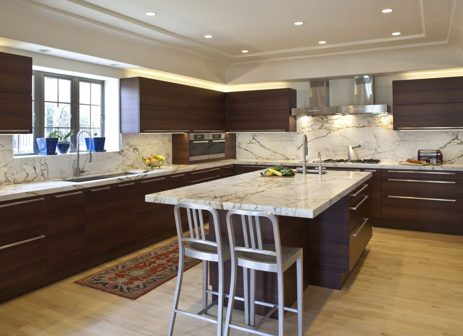Modern Kitchen Soffit Ideas - Kathyrn Scully throughout Smart Strategies for Sleek Modern Kitchen Soffits