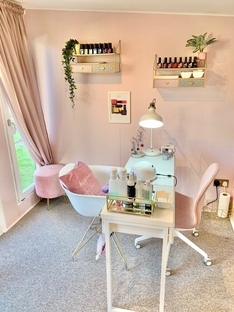 Beyond Pink: 7 Psychology-Backed Interior Design Ideas for a Calming & Luxurious Nail Salon