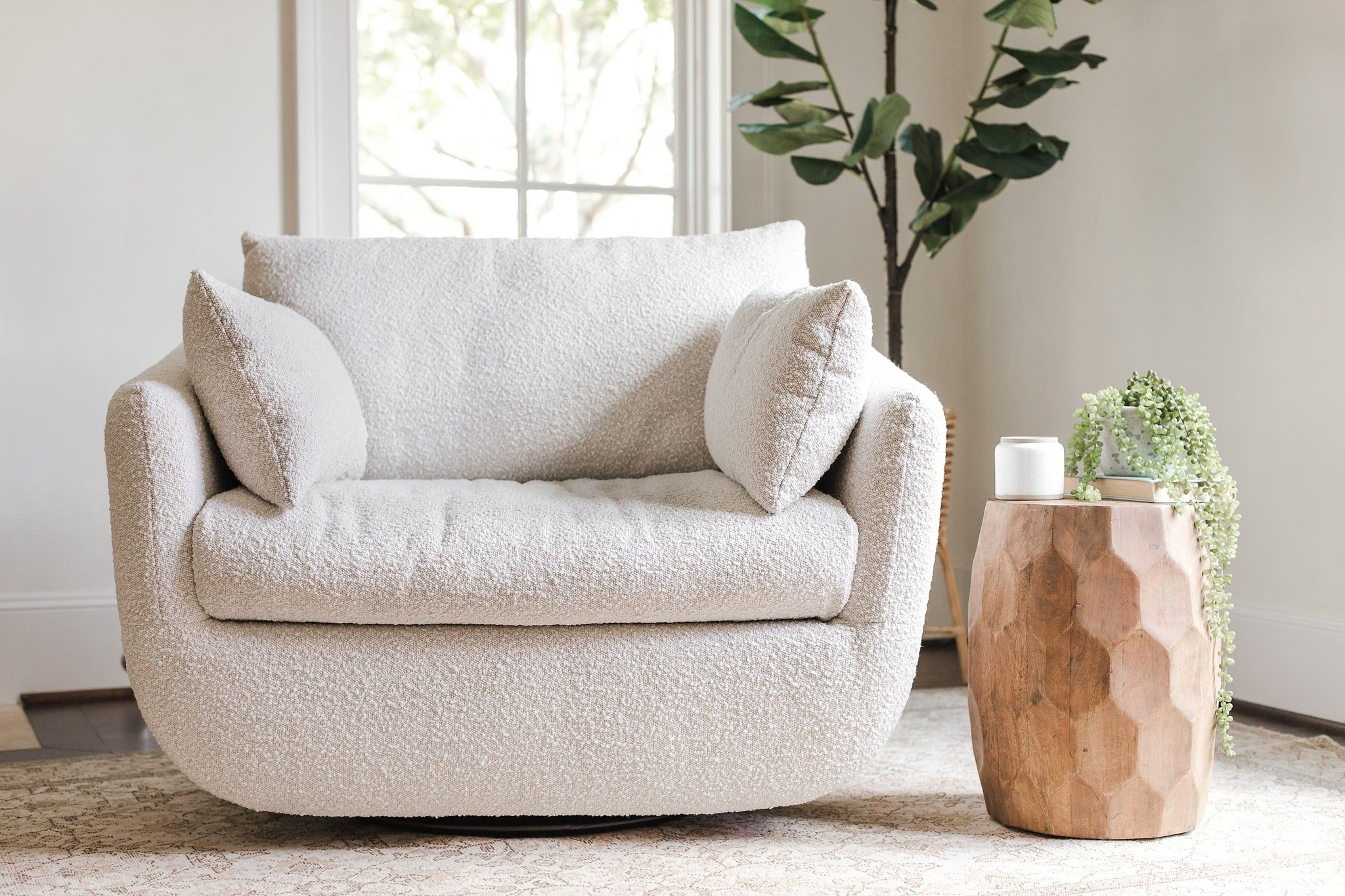 Oversized Chair Living Room, Comfy Accent Chairs, Comfy Living Room ... regarding