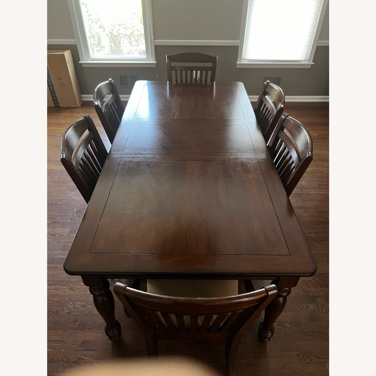 Raymour &amp;Amp; Flanigan Dining Table With Chairs - Aptdeco with regard to