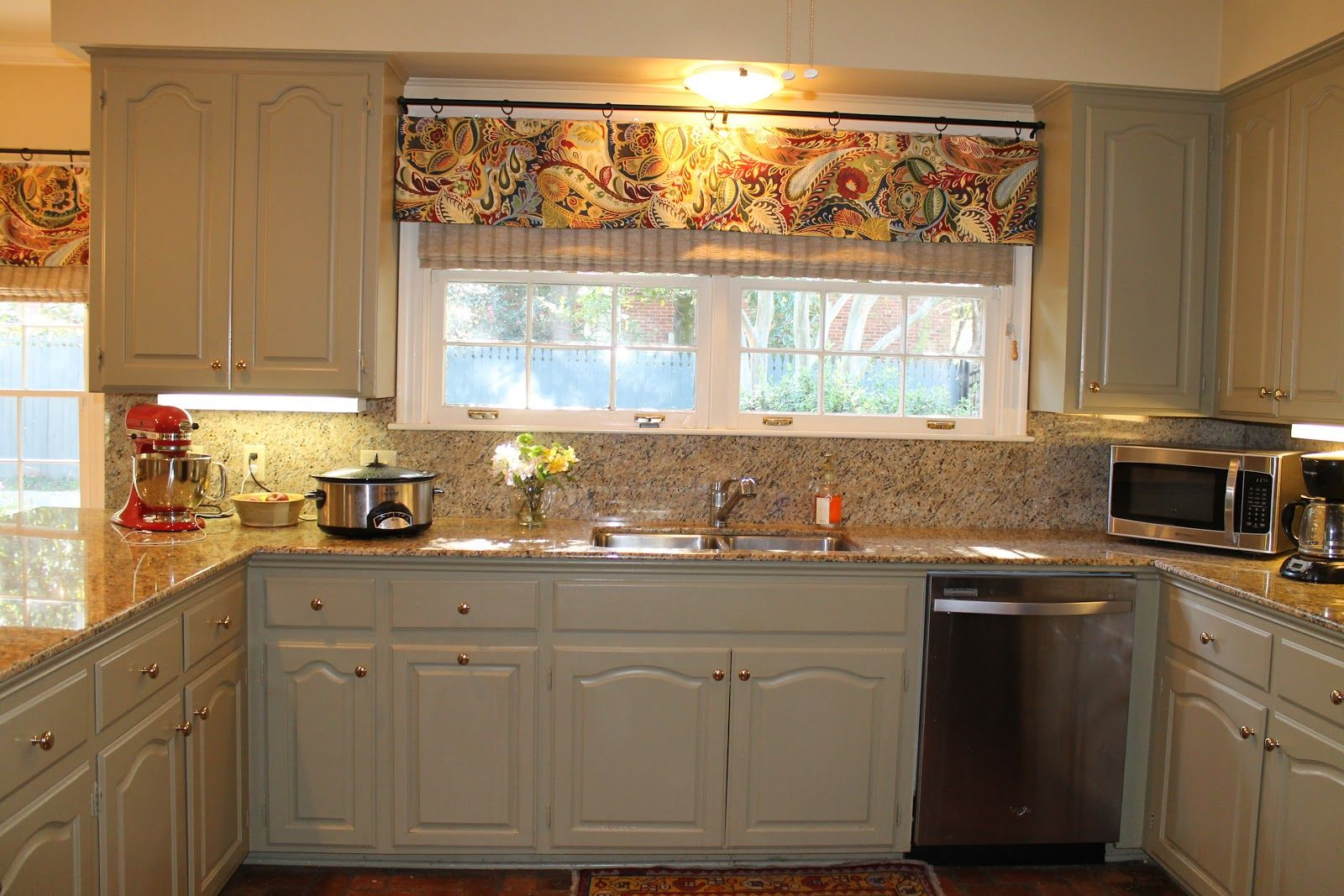 Seamingly Smitten: How To Sew A Kitchen Valance - Mini Tutorial ... inside
