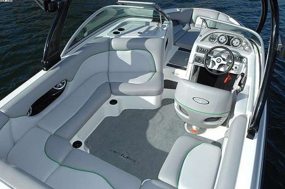 Creating the Perfect Ski Boat Interior A Deep Dive into Design