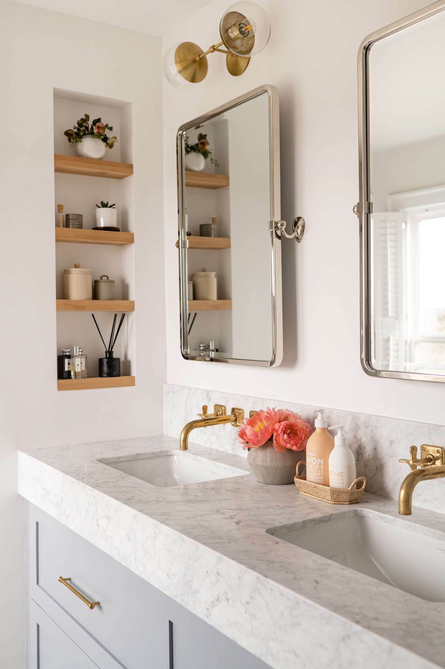 Small Bathroom Design: Smart Strategies For A Stylish And Efficient ... pertaining to