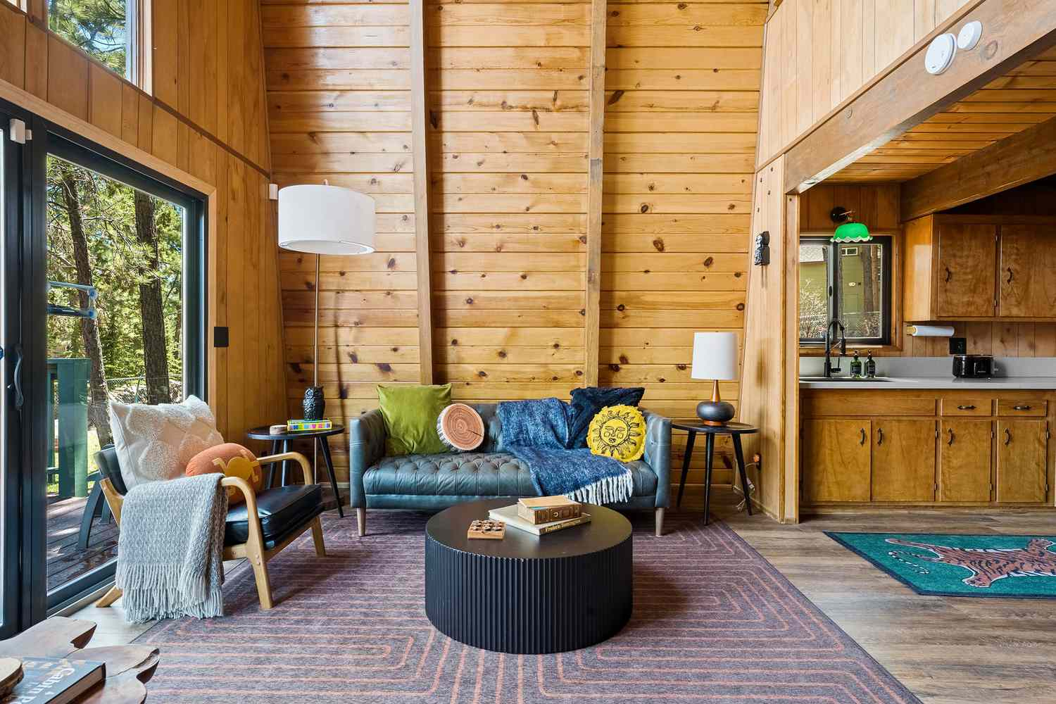 Small Cabin Interior Design Ideas | Cabinets Matttroy in Bringing the Outdoors In Essential Small Log Cabin Interior Design Elements
