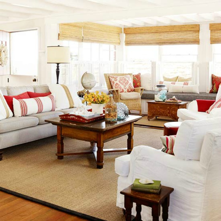 Simple Touches for a Refreshing Beach House Feel at Home