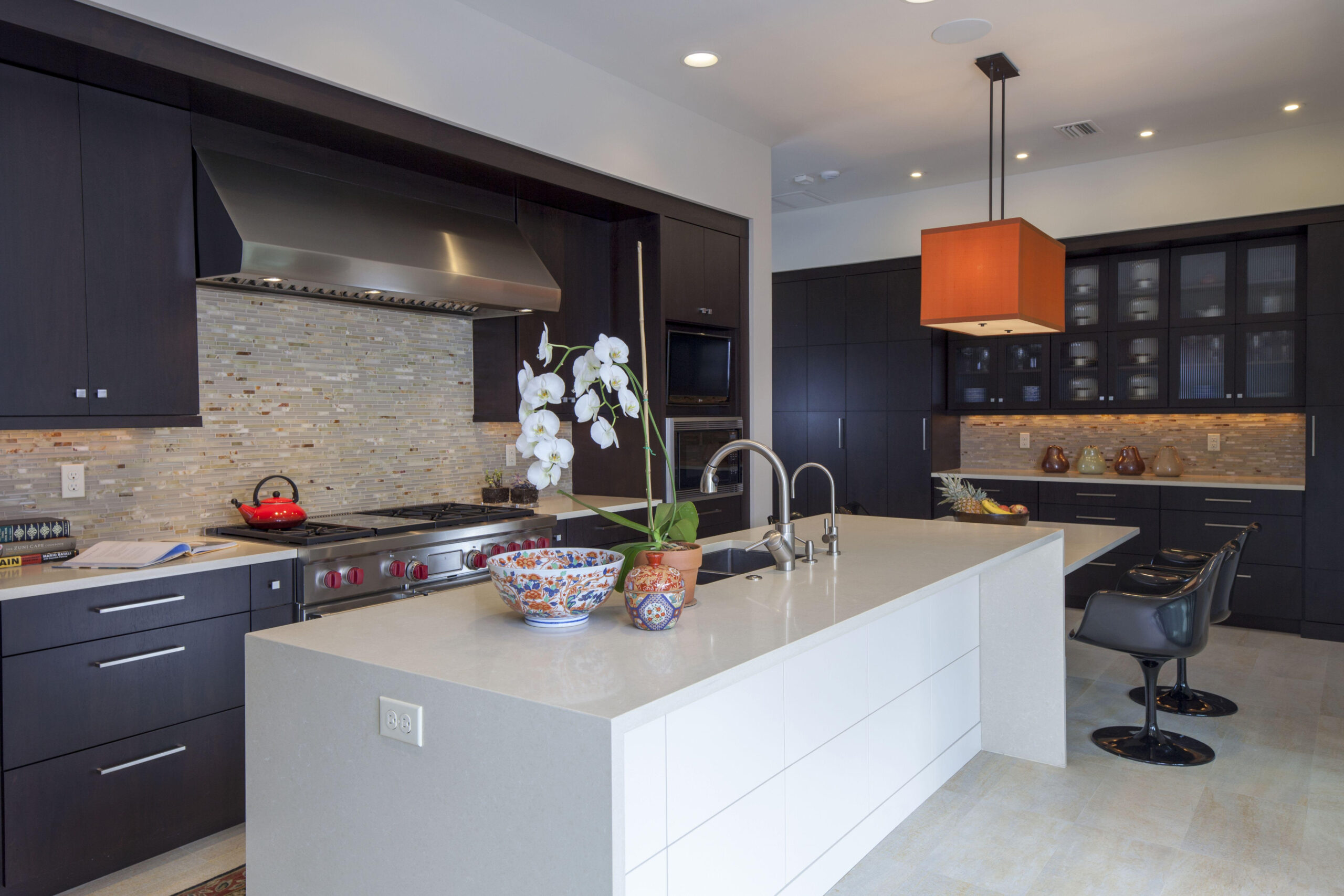 Styles 101: Modern &amp;Amp; Contemporary Kitchens in Modern Kitchen Hutch Designs That Are Both Beautiful and Functional