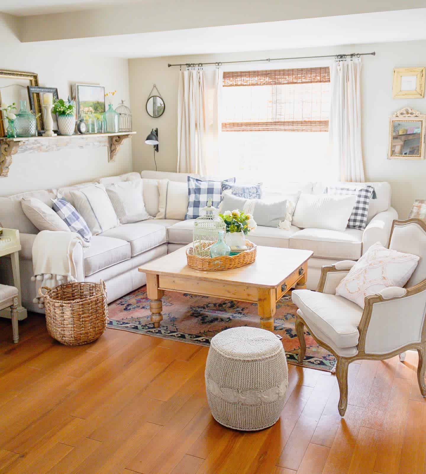 The 60 Best Farmhouse Living Room Ideas - Interior Design regarding