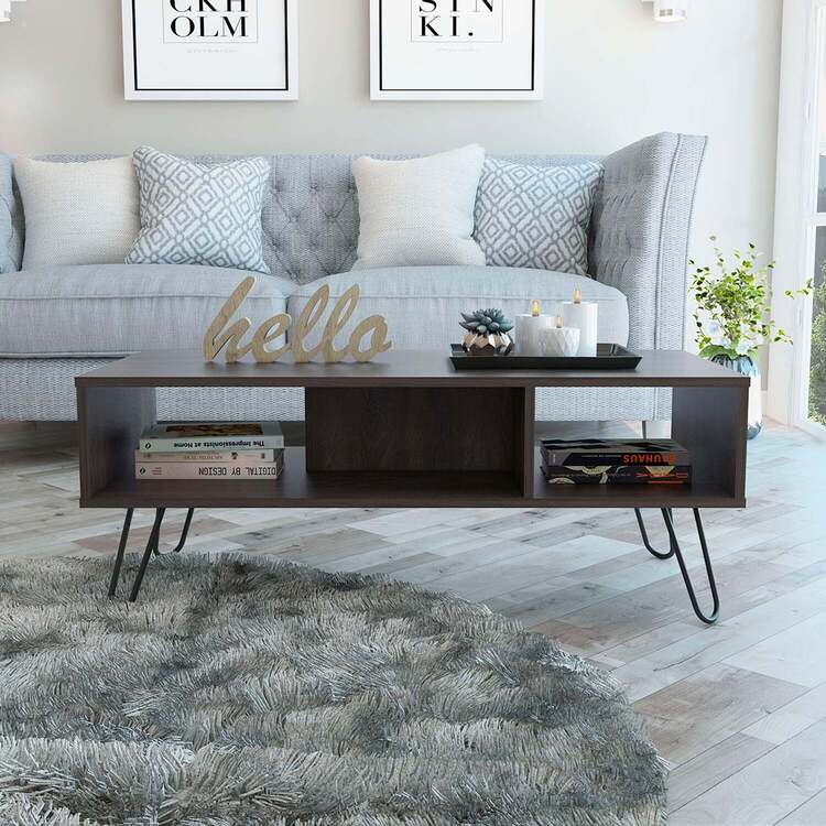 The Art of Arranging Your Coffee Table Like a Pro
