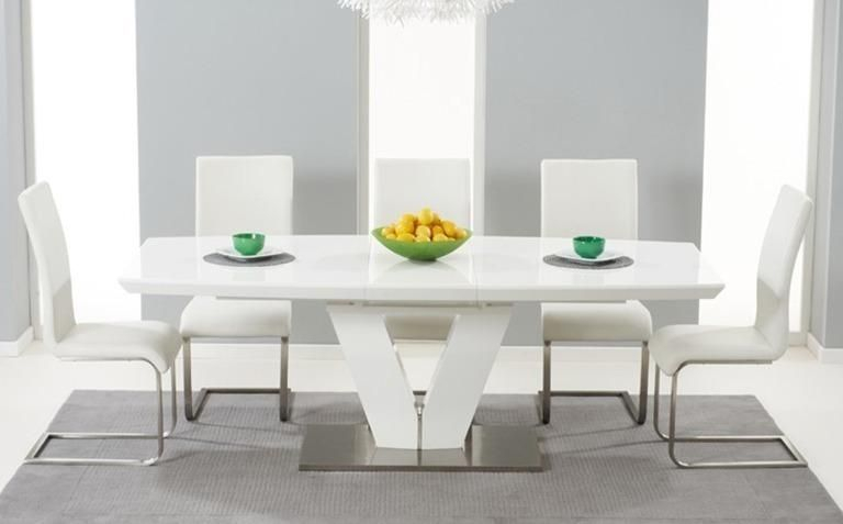 The Best Oval White High Gloss Dining Tables pertaining to The Enduring Appeal of White High Gloss Dining Tables in Modern Homes