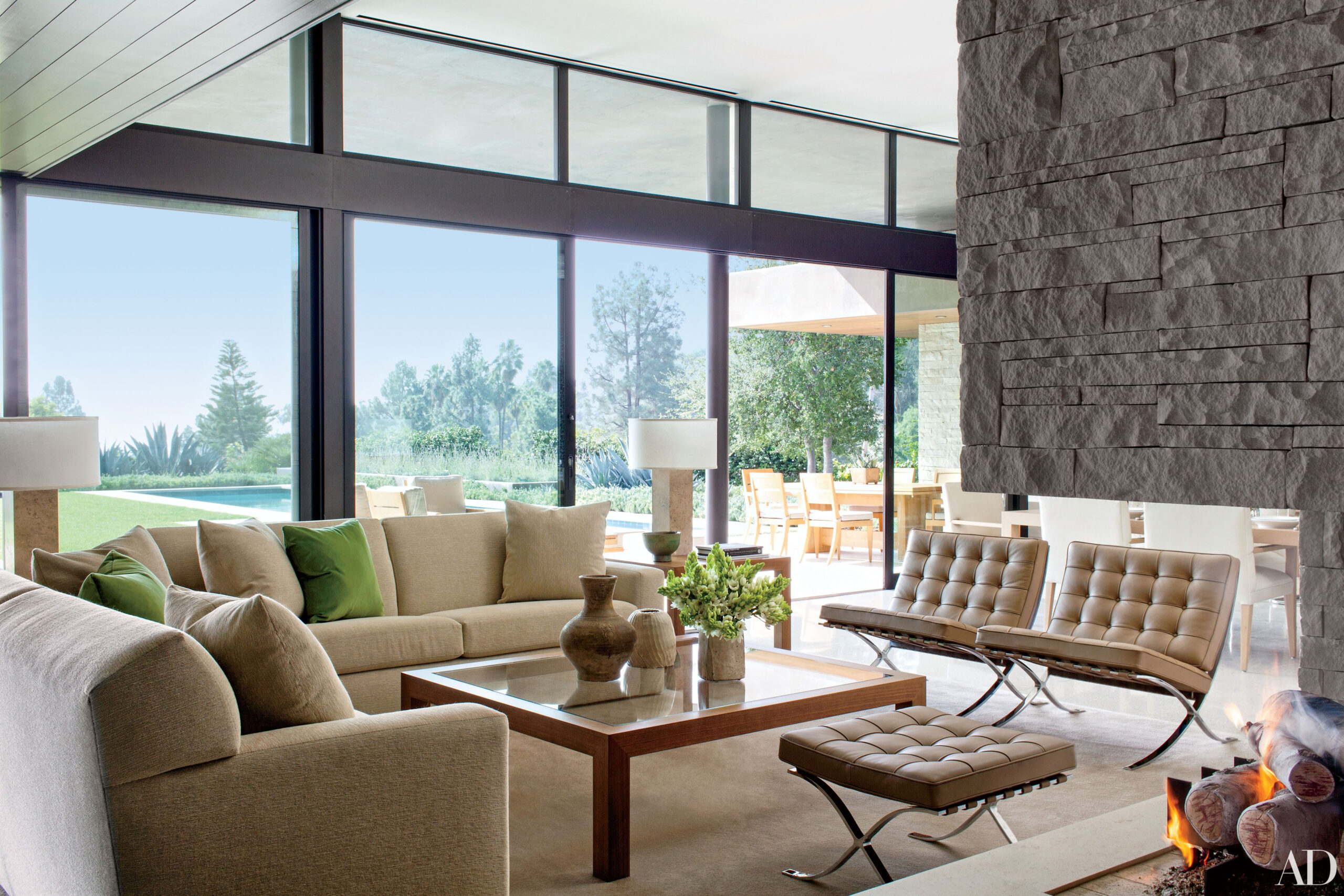 These Magnificent 23 Modern Home Design Ideas Photos Will Light Up Your ... intended for Transform Your Home with These Contemporary Interior Design Tips