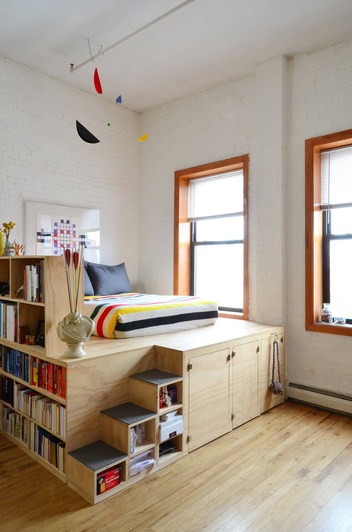 Designing Small Rooms Ingenious Layouts and Smart Furniture Choices