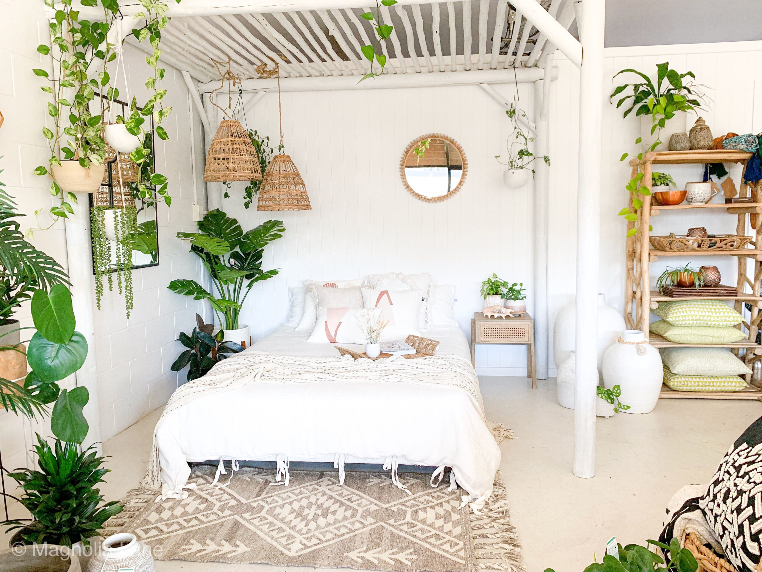 Tropical Small Bedroom Ideas - Dunia Decor pertaining to