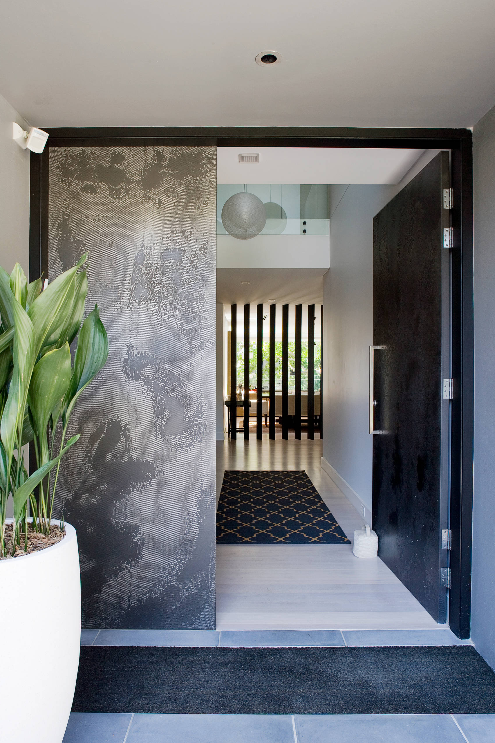 Creating Welcoming First Impressions with Thoughtful Front Entrance Design