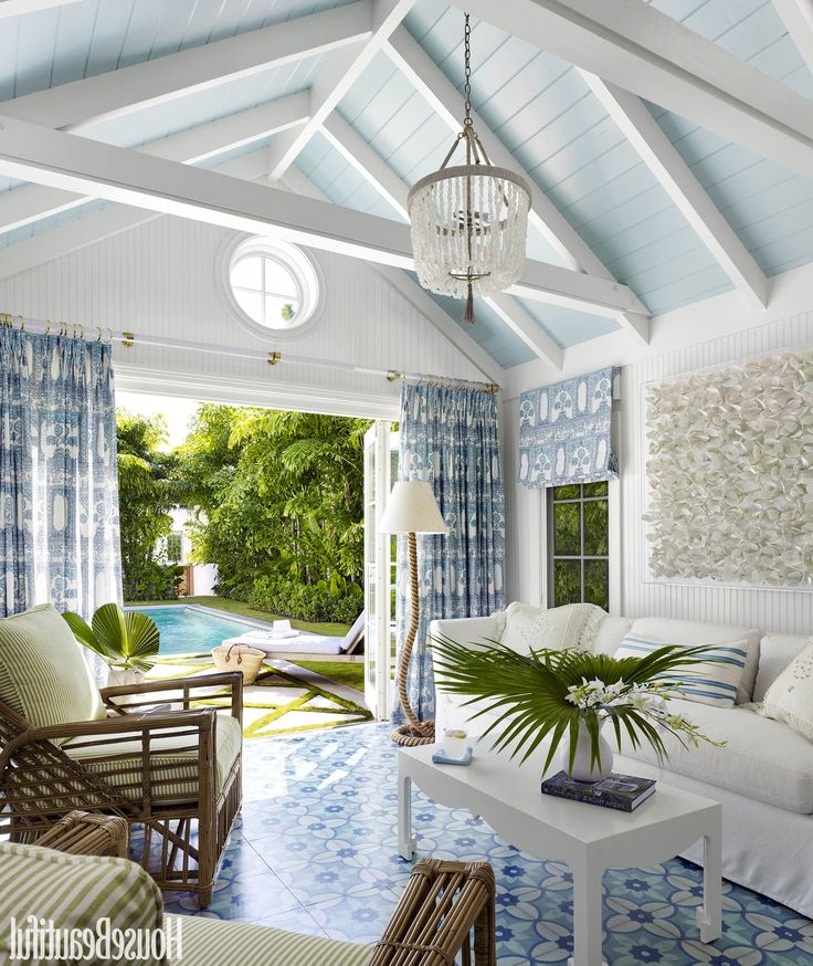 Balancing Functionality and Aesthetics in Modern Pool House Design