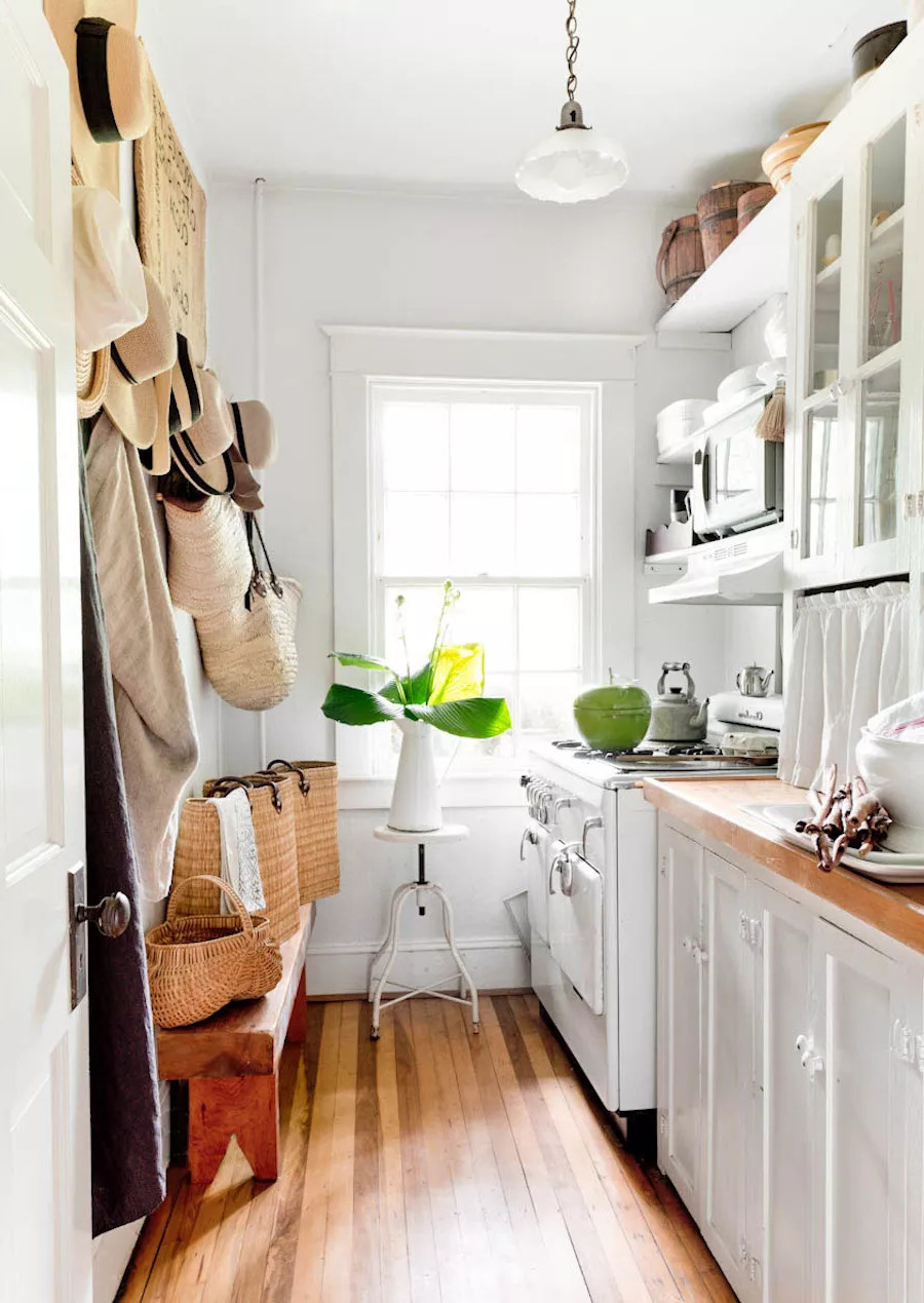 Smart Storage Solutions for Small Kitchen Entryways That Actually Work