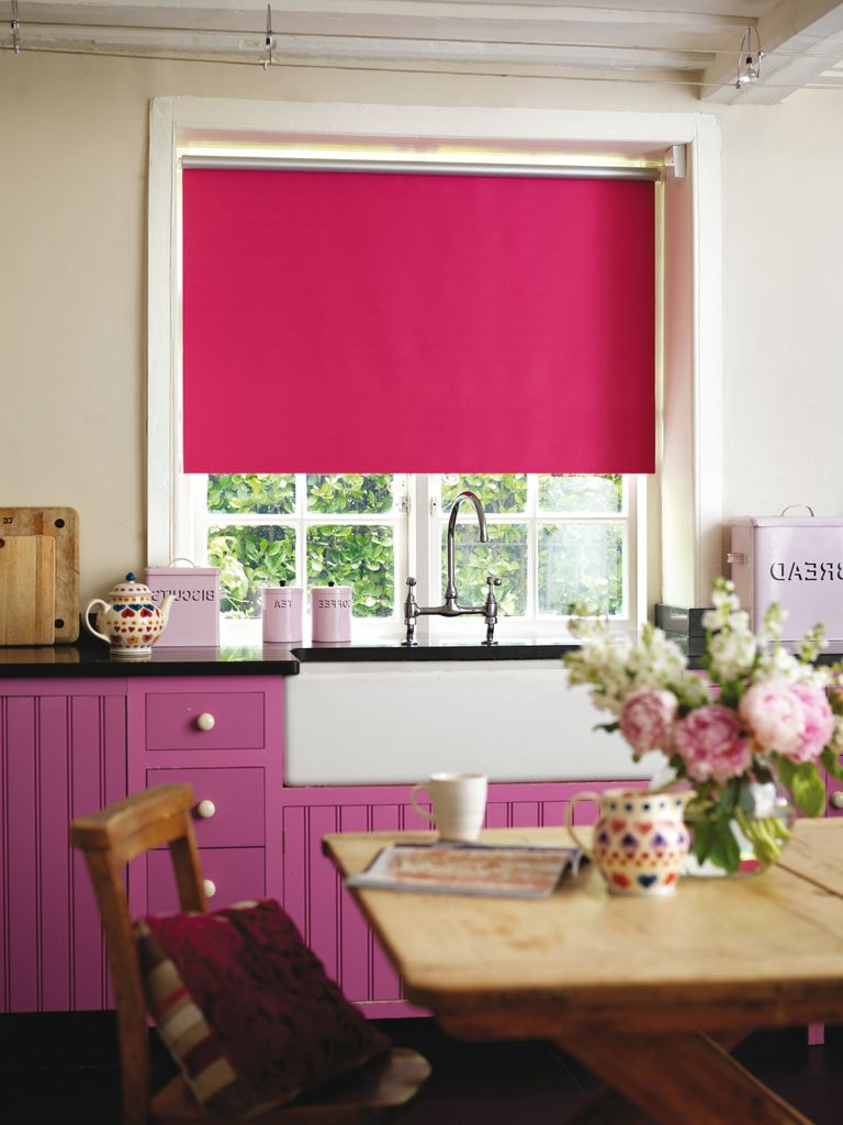 14 Kitchen Blind Ideas – The Best Shades To Style Your Kitchen Windows ... regarding Modern Kitchen Blinds