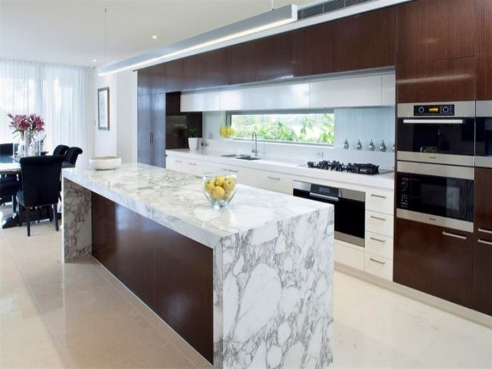 Modern kitchen marble trends that define today's design landscape