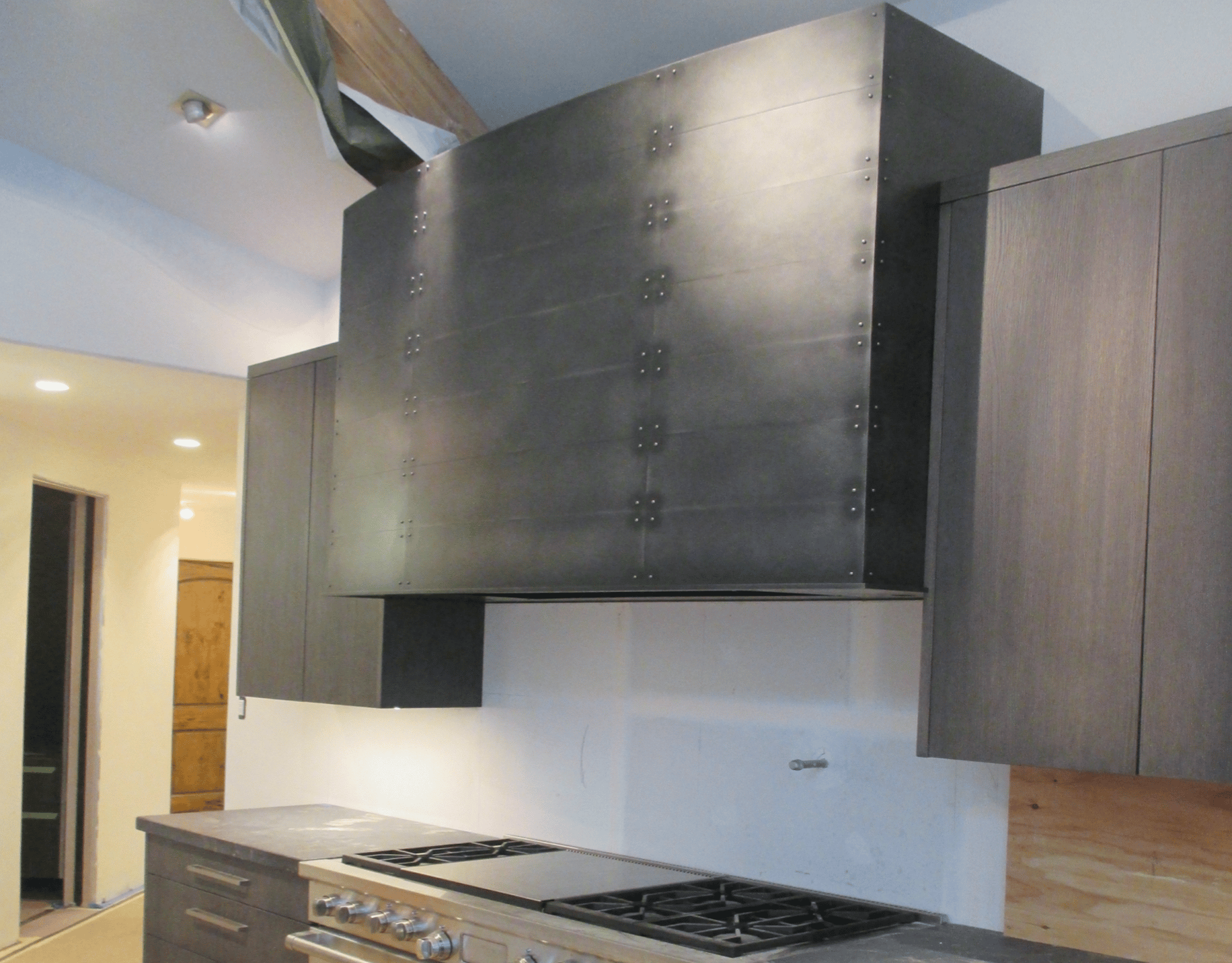 24 Unique Modern Kitchen Hood - Home Decoration And Inspiration Ideas regarding How Contemporary Kitchen Hoods Balance Function and Form