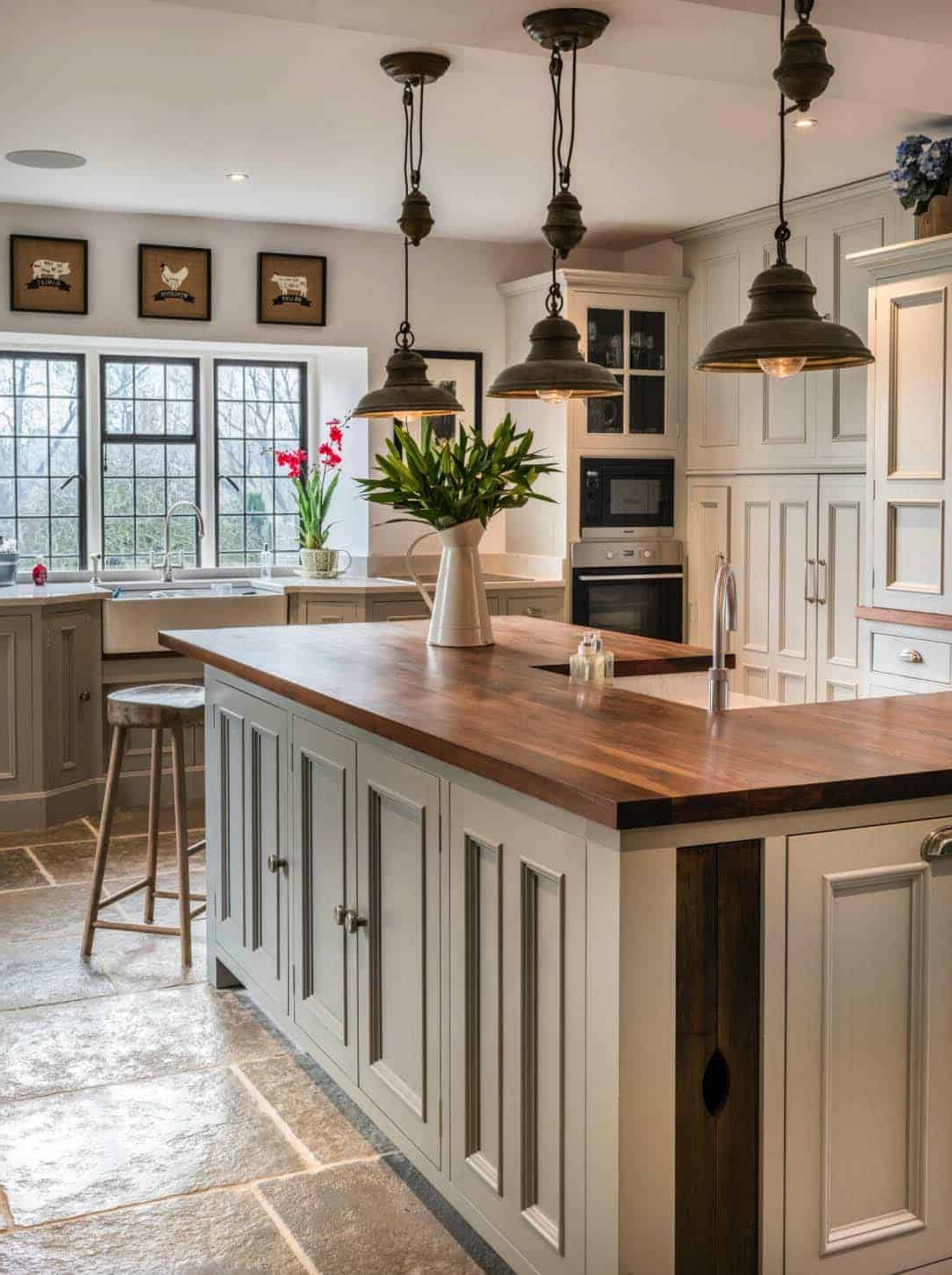 25 Farmhouse Kitchen Decor Ideas You&amp;#039;ll Want To Copy intended for Creating the perfect farmhouse kitchen on a budget without sacrificing style