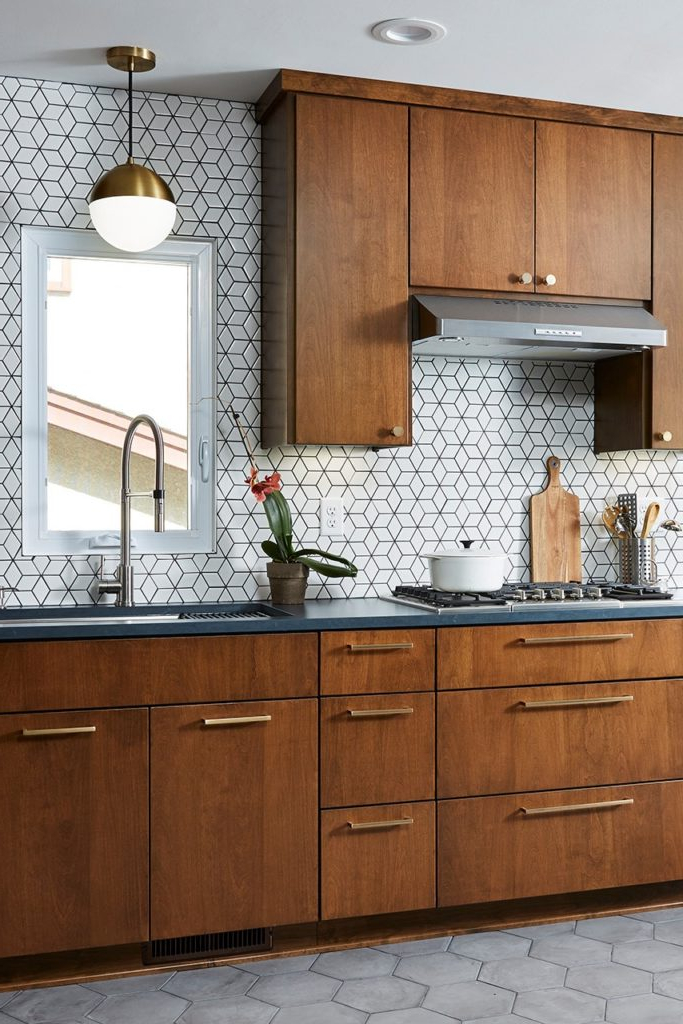 Designing your dream kitchen backsplash on a budget