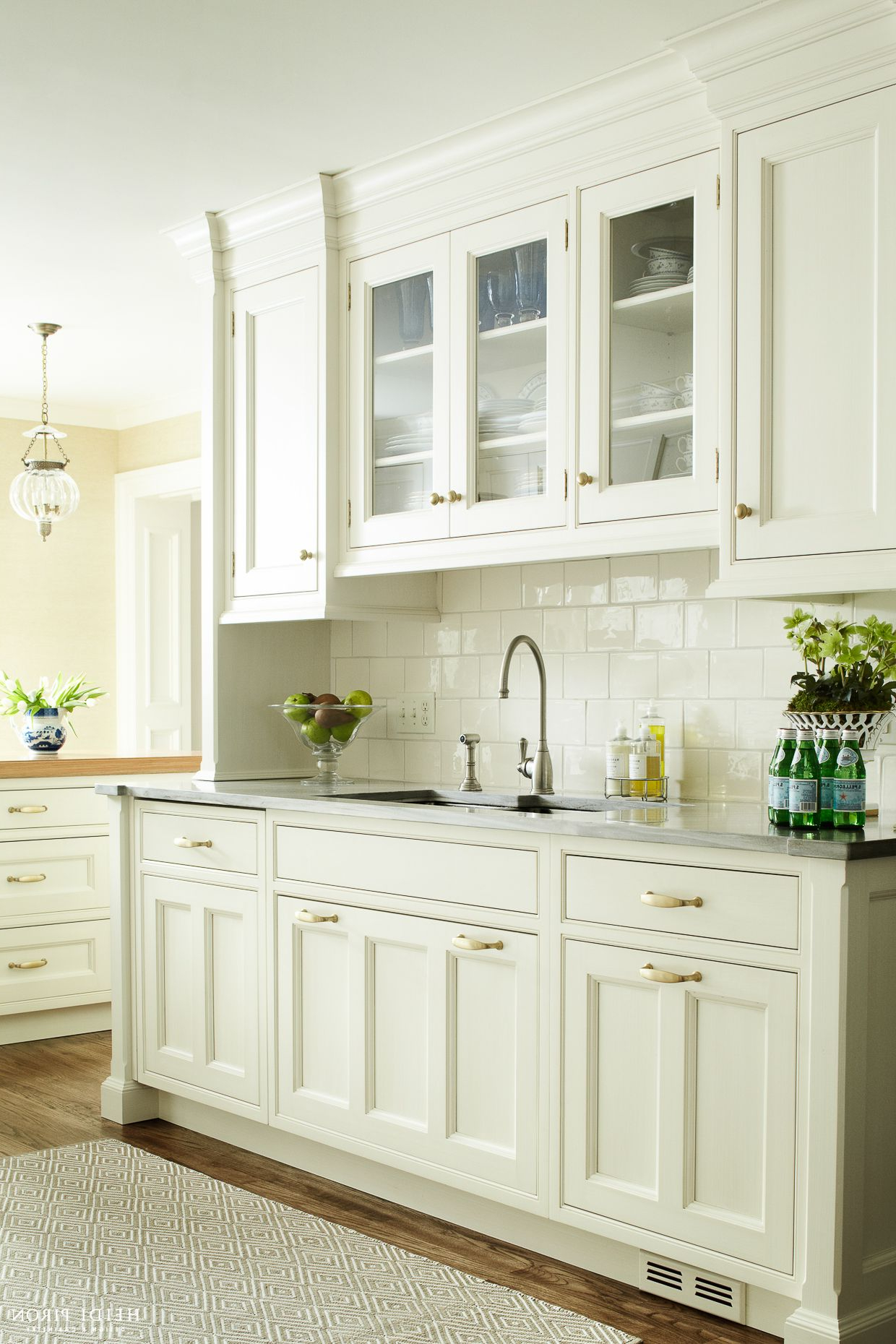 Best Off White Color For Kitchen Cabinets - Kitchen Ideas in Kitchen Ideas Off White Cabinets