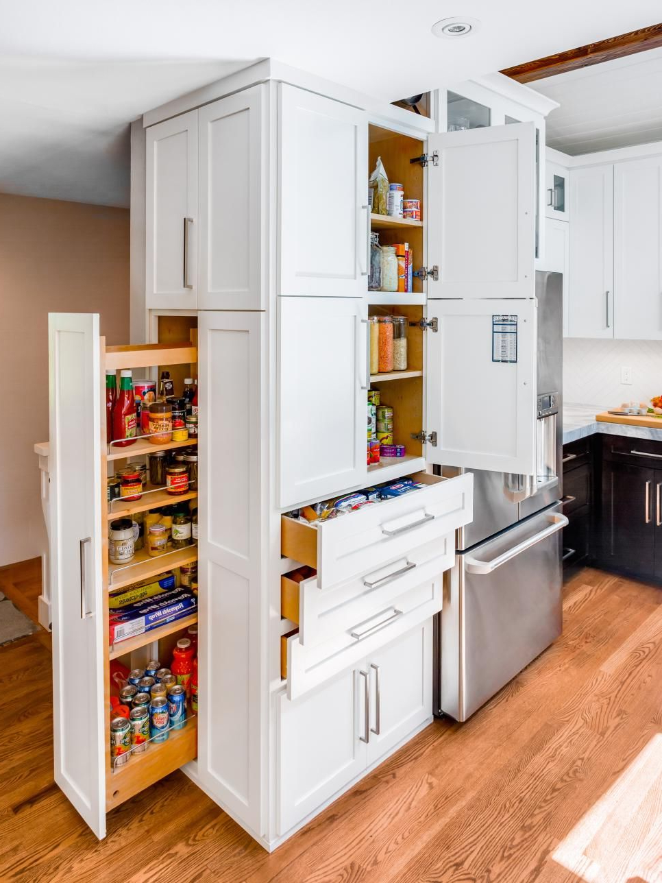 The Psychology Behind Effective Modern Kitchen Organization