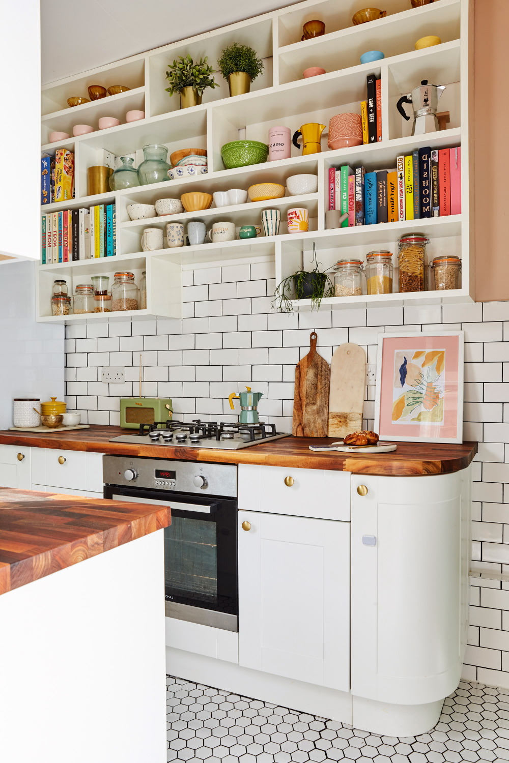 Smart Storage Solutions That Transform Your Kitchen Workflow
